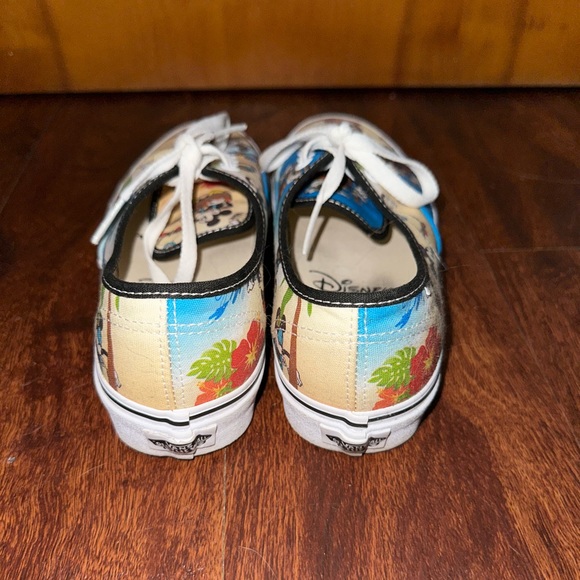 VANS x Disney women’s sneakers size 7.5 - Picture 3 of 6
